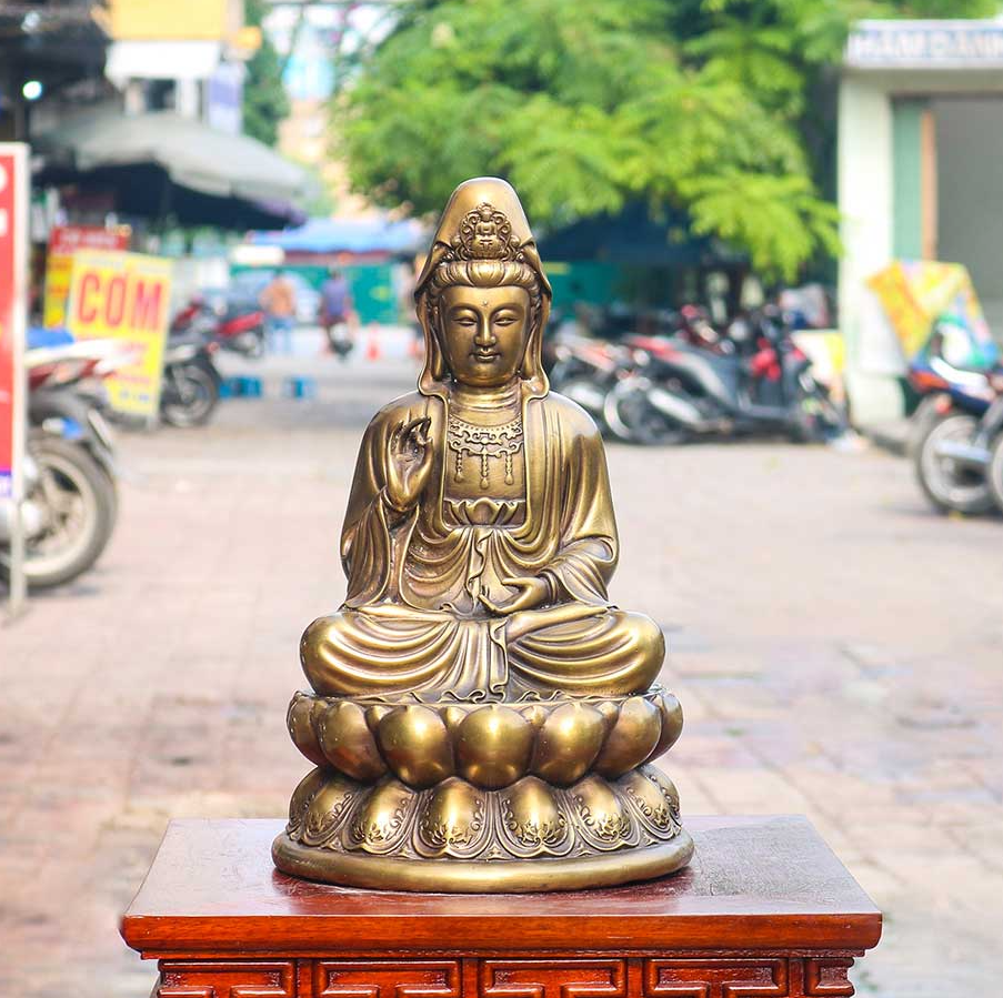 tượng Phật bằng đồng xưa.png